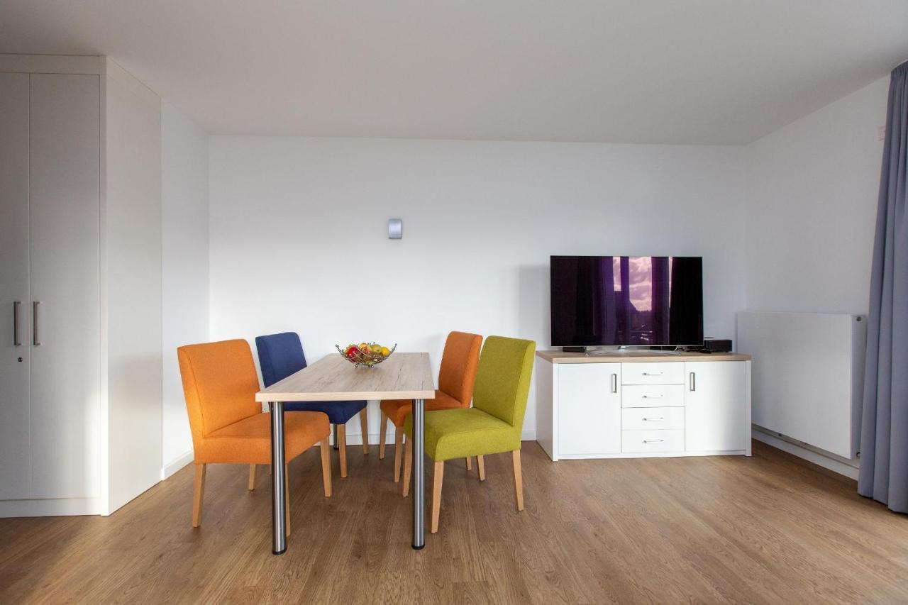 4 Zimmer Maisonette 3 Balkone optional Bootsliegeplatz Haus 6 A6 Plau am See Exterior foto
