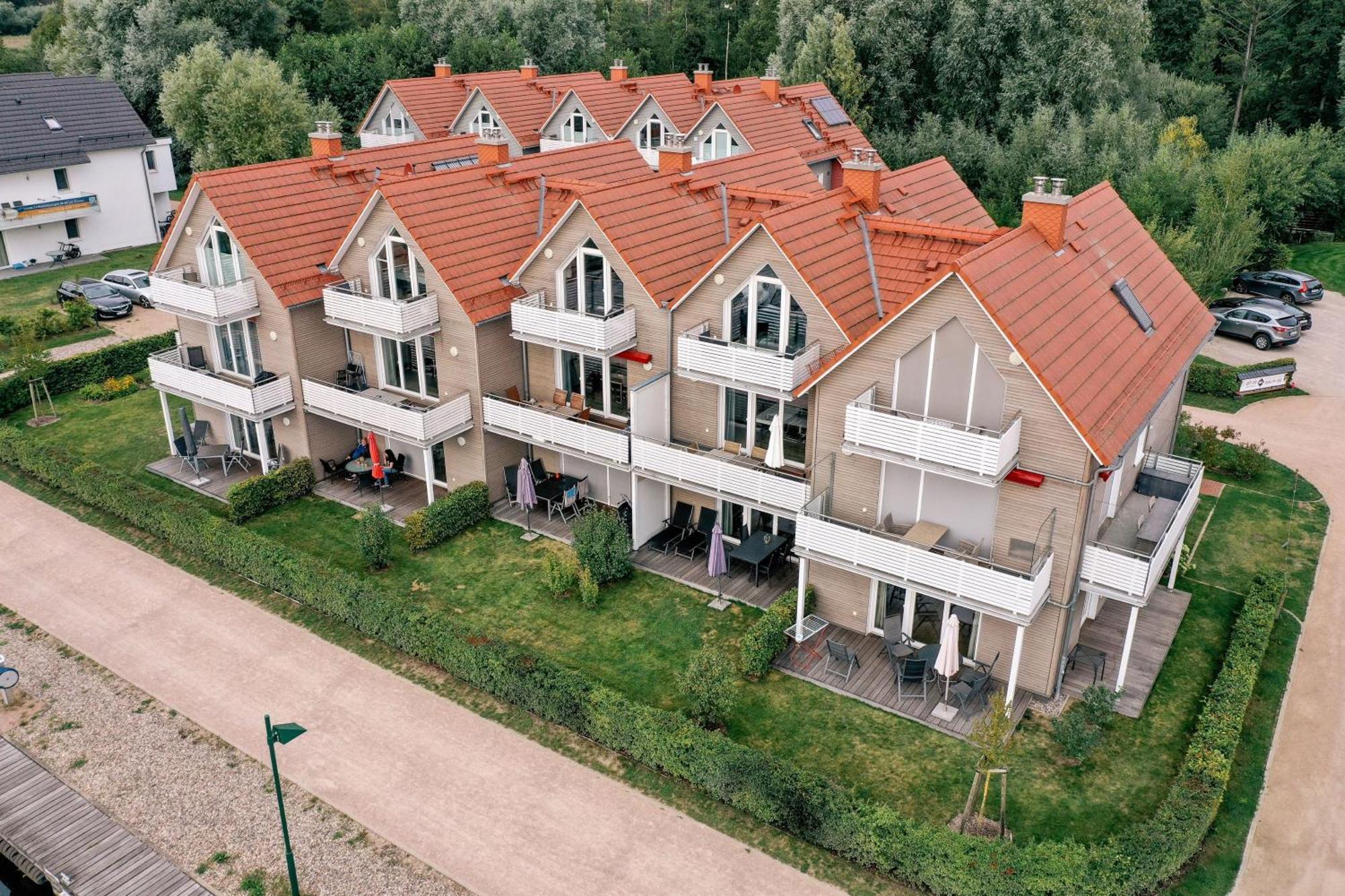 4 Zimmer Maisonette 3 Balkone optional Bootsliegeplatz Haus 6 A6 Plau am See Exterior foto